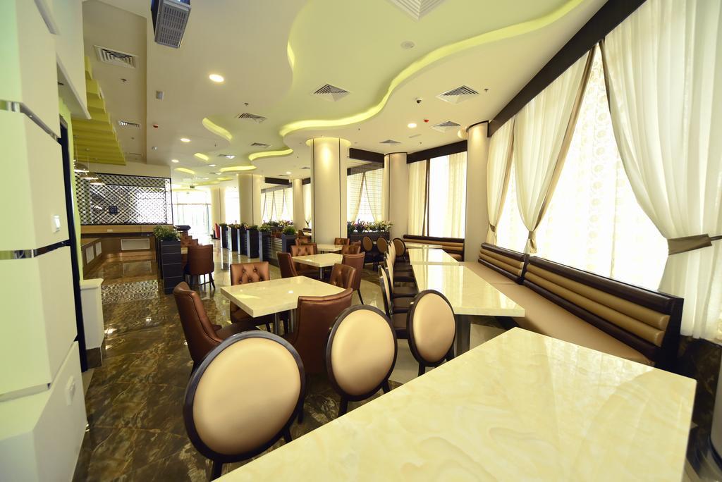 Alain Hotel Ajman Extérieur photo